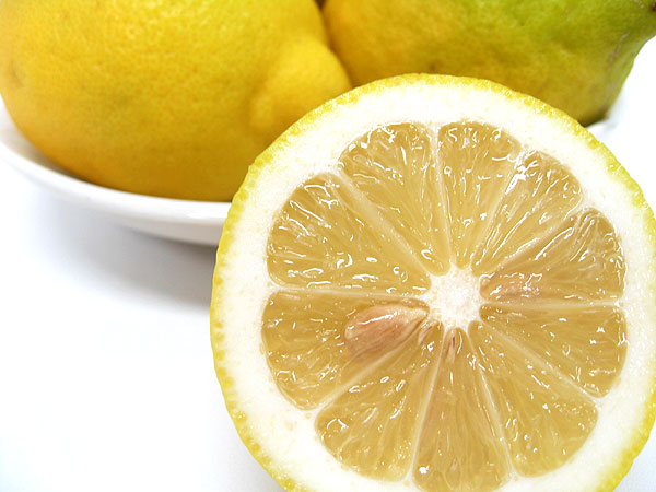 ノンケミカル・防カビ剤未使用、安全輸入レモン